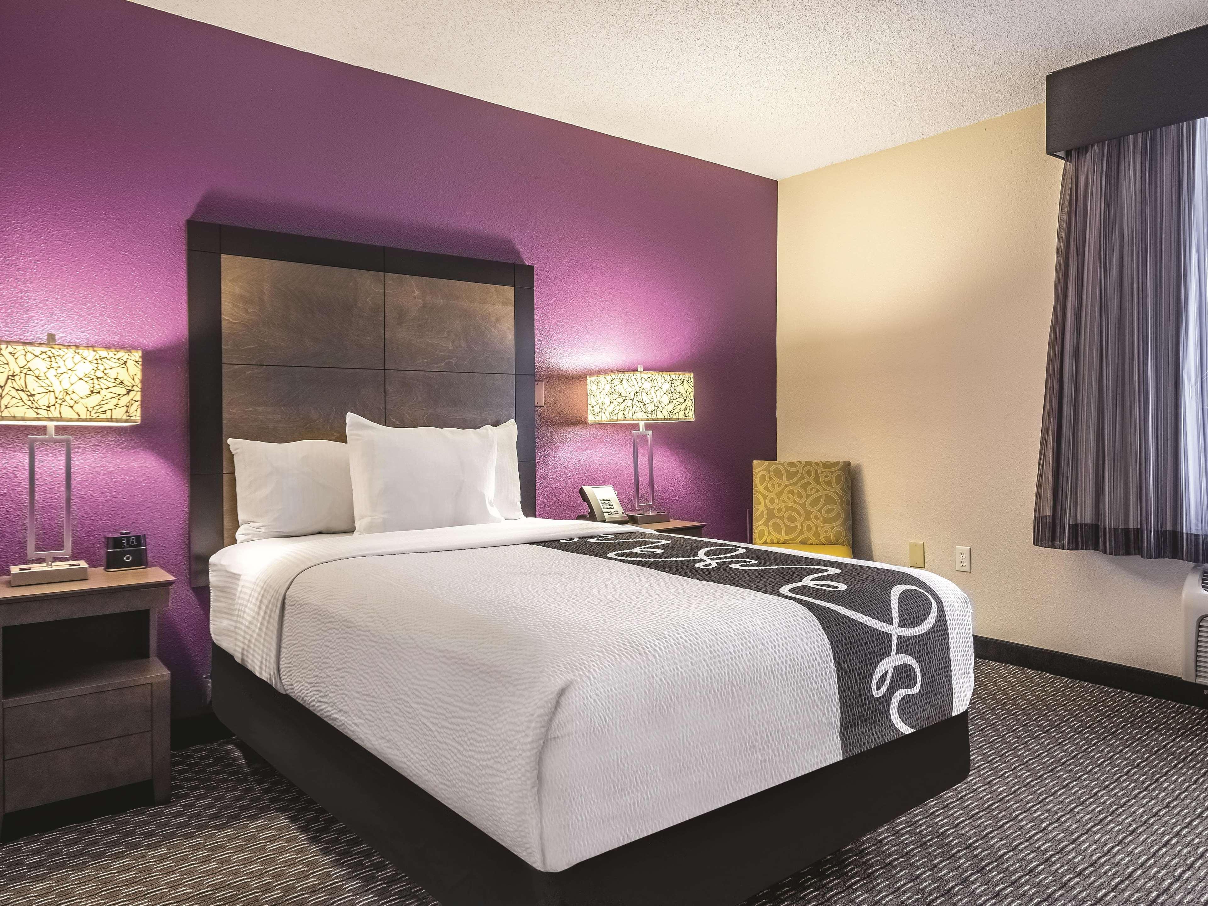 Hotel La Quinta By Wyndham Hartford Bradley Airport Windsor Locks Exterior foto
