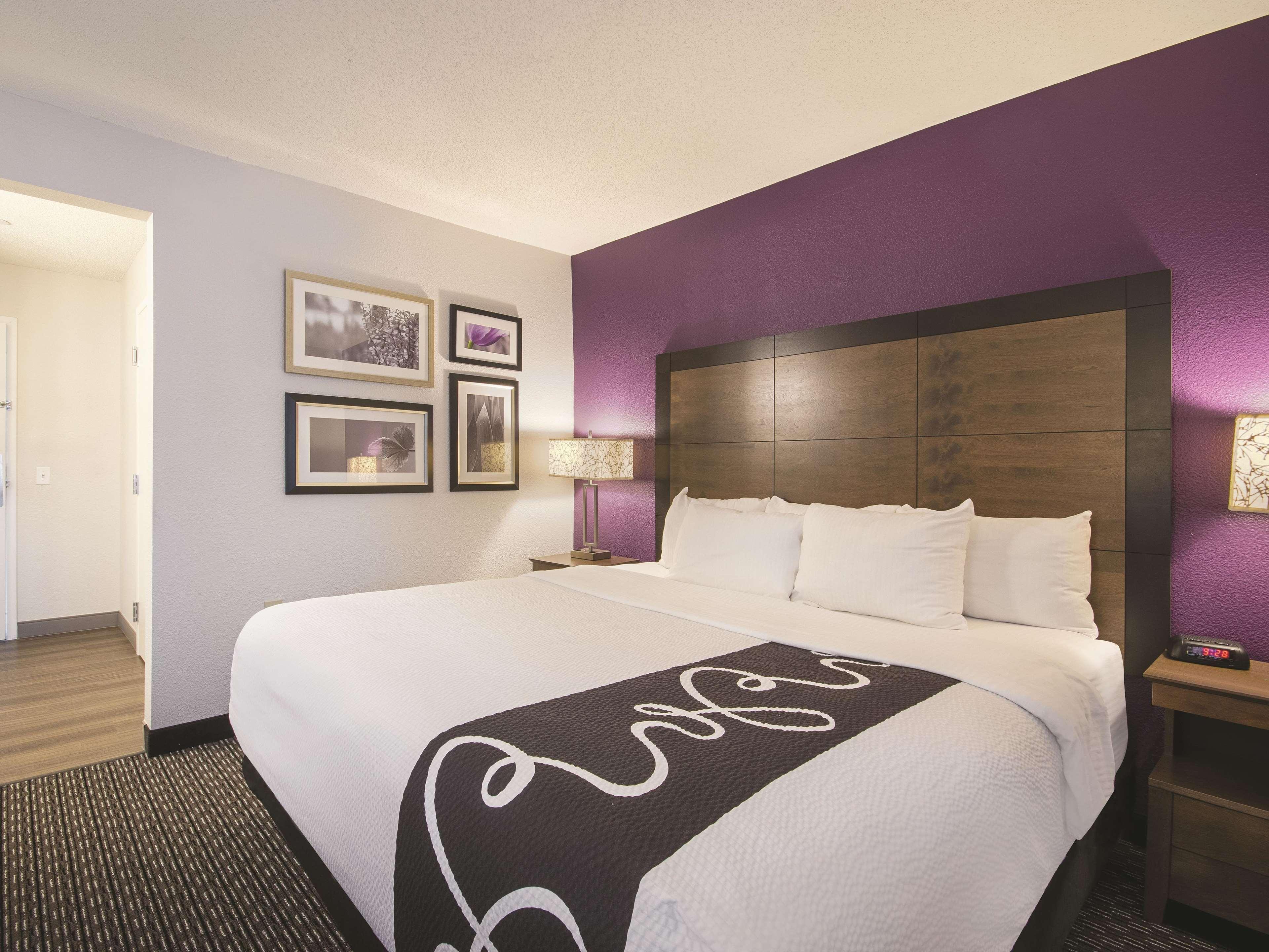 Hotel La Quinta By Wyndham Hartford Bradley Airport Windsor Locks Exterior foto