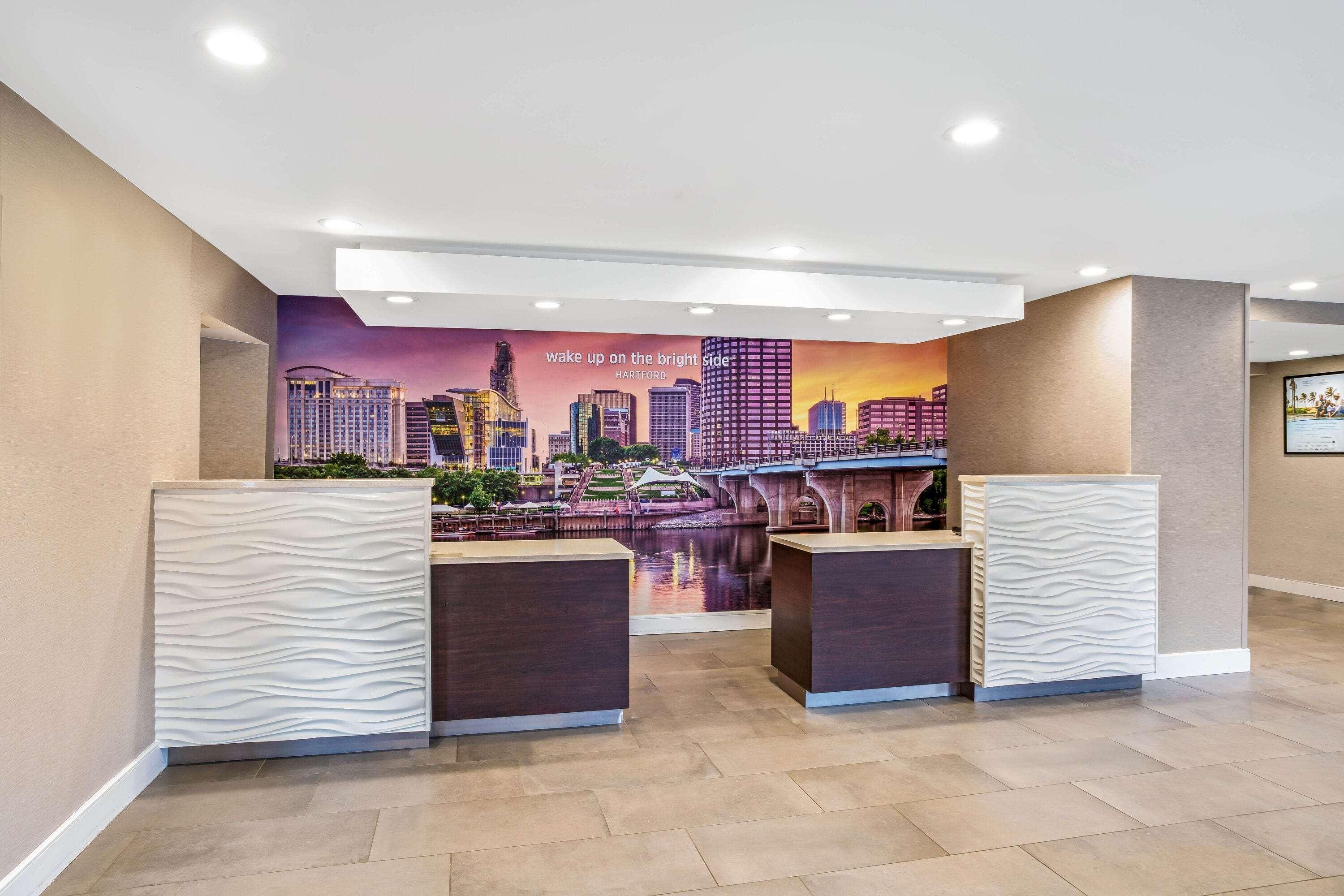 Hotel La Quinta By Wyndham Hartford Bradley Airport Windsor Locks Exterior foto
