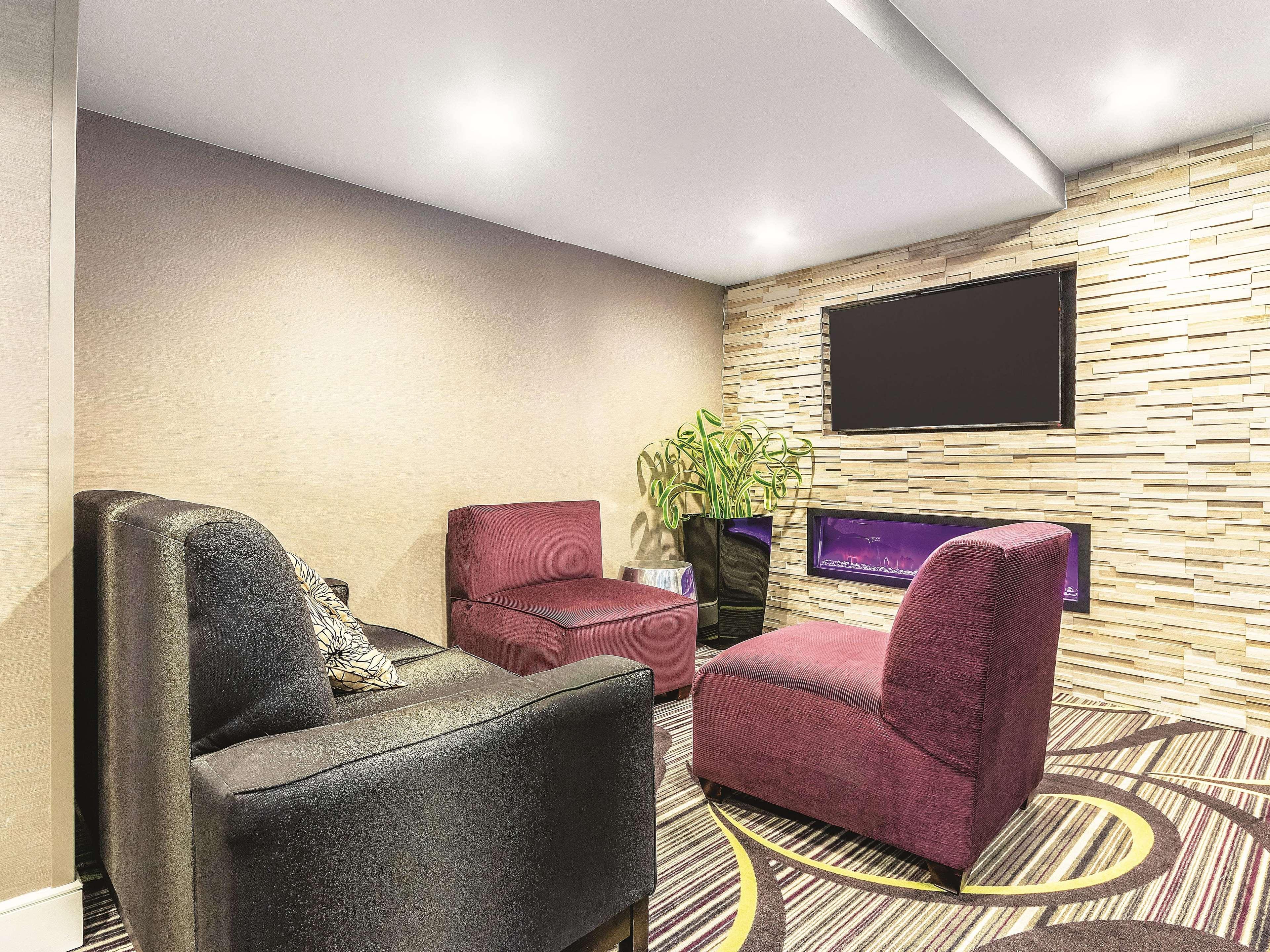 Hotel La Quinta By Wyndham Hartford Bradley Airport Windsor Locks Exterior foto
