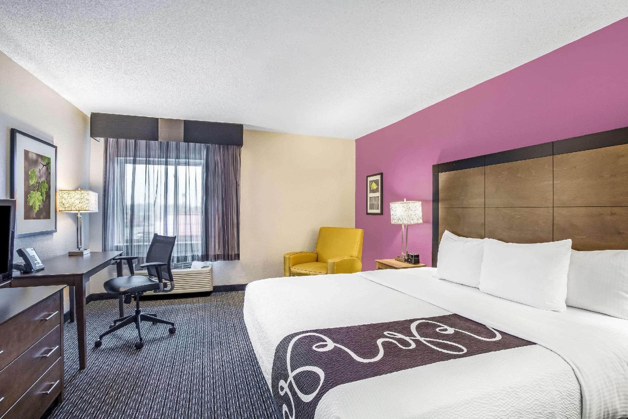 Hotel La Quinta By Wyndham Hartford Bradley Airport Windsor Locks Exterior foto