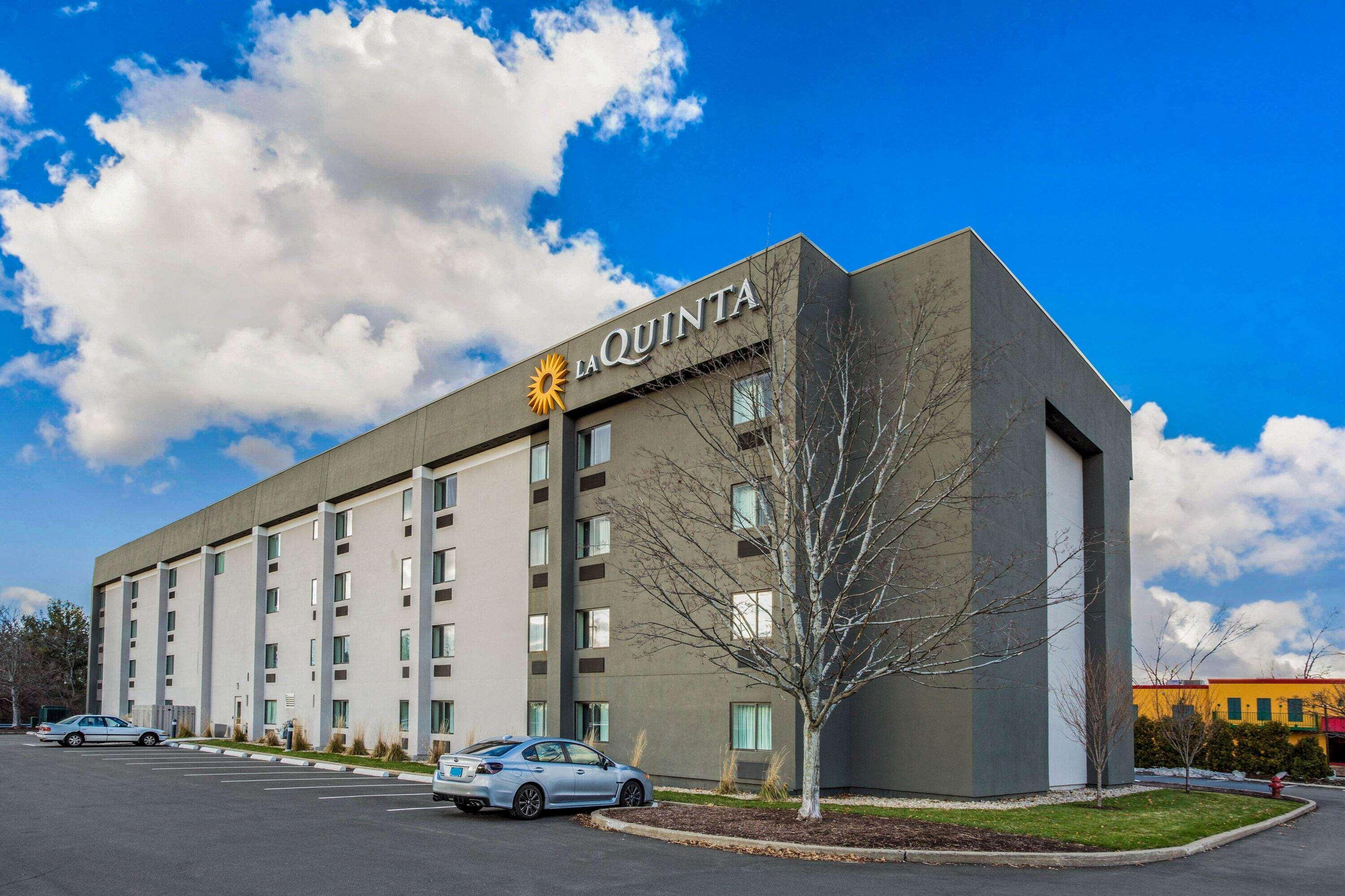 Hotel La Quinta By Wyndham Hartford Bradley Airport Windsor Locks Exterior foto